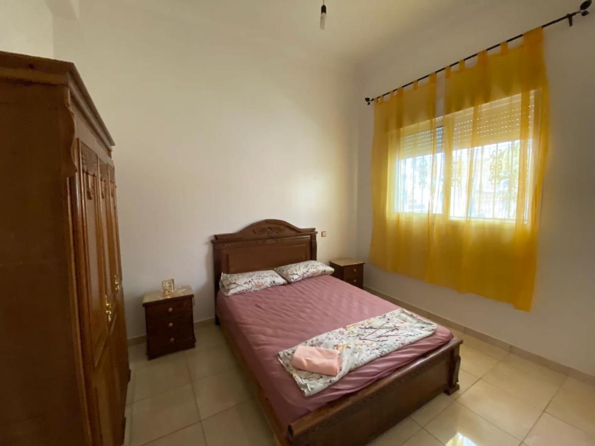 Appartement Martil 3 Chambres Proche De Centre Ville 5Mn A Pied Et La Plage 10Mn A Pied Et 10Mn De Aeroport Tetouan En Voiture Exterior foto