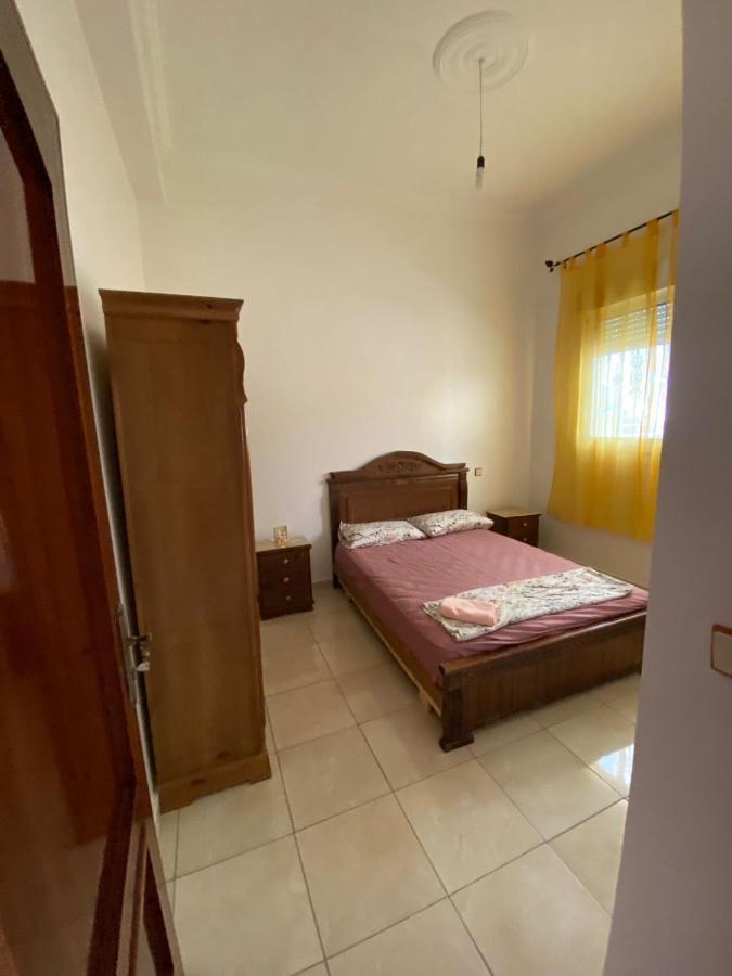 Appartement Martil 3 Chambres Proche De Centre Ville 5Mn A Pied Et La Plage 10Mn A Pied Et 10Mn De Aeroport Tetouan En Voiture Exterior foto