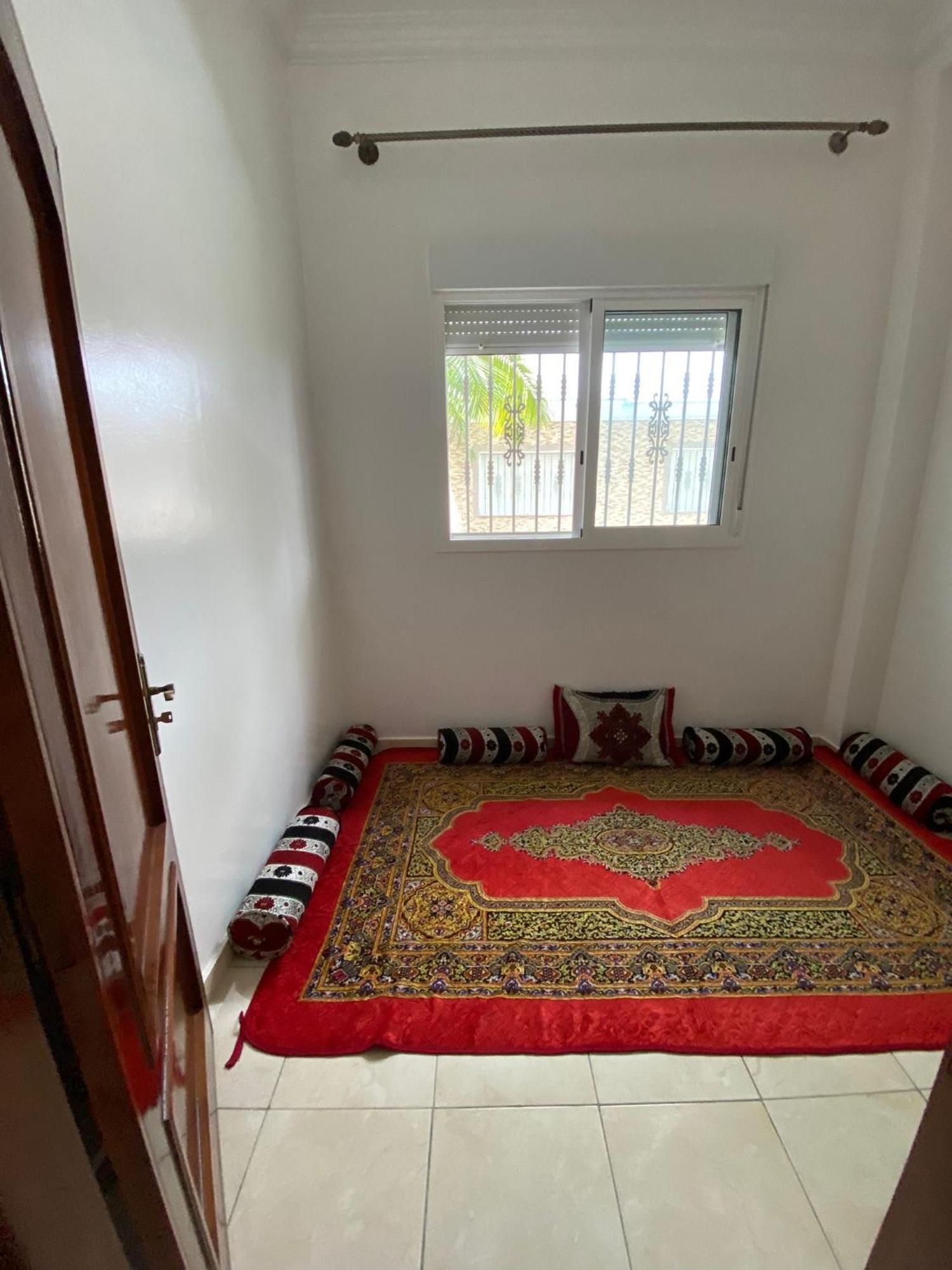 Appartement Martil 3 Chambres Proche De Centre Ville 5Mn A Pied Et La Plage 10Mn A Pied Et 10Mn De Aeroport Tetouan En Voiture Exterior foto